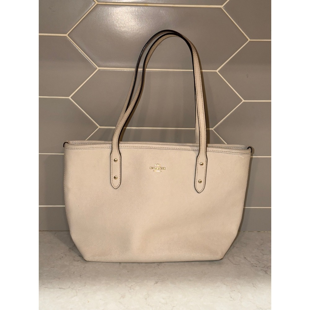 Coach Zip Top Tote Crossgrain Leather Cream Gold F22967 Luxury Minimalist Bag